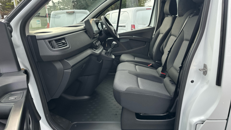 Renault Trafic Lwb Diesel LL30 Blue dCi 130 Advance [Safety] Van